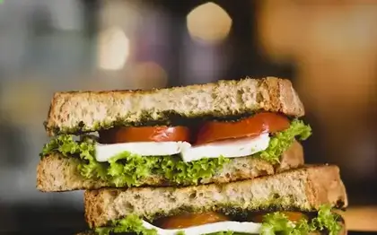 Bacon & Gouda Sandwich — Add Jalapeños