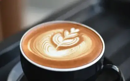 Blonde Vanilla Latte (Grande) — Blonde Espresso