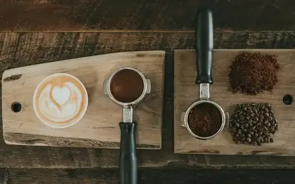 Brown Sugar Oatmilk Shaken Espresso (Grande) (Airport Premium Estimate)