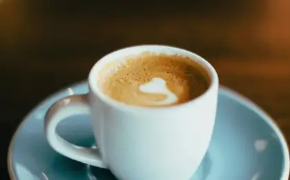 Caramel Macchiato (Grande) — Cold Foam