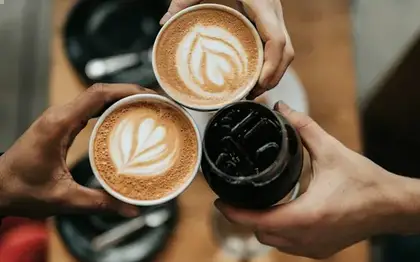 Caramel Macchiato (Venti) — Extra Shot