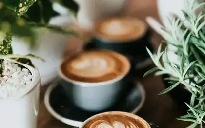 Chai Crème Frappuccino (Grande) + Bakery Pairing Est.