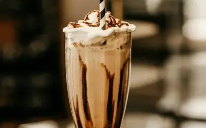 Chocolate Croissant (Delivery Marketplace Estimate)