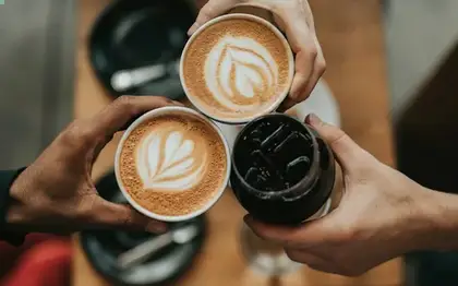 Dark Roast Brewed Coffee (Grande) — Cold Foam