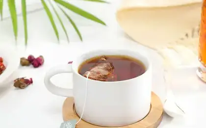 Dark Roast Brewed Coffee (Grande) — Sugar-Free Vanilla