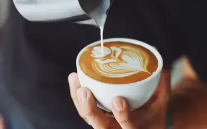 Flat White (Grande) + Bakery Pairing Est.