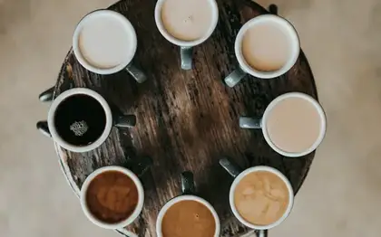 Flat White (Grande) — Blonde Espresso