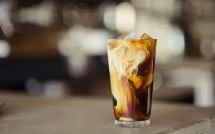 Coca-Cola (Medium)