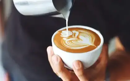 London Fog Tea Latte (Grande) (Delivery Marketplace Estimate)