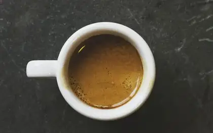 Nitro Cold Brew (Grande) (Airport Premium Estimate)