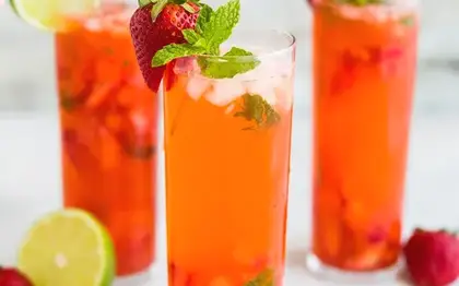 Pineapple Passionfruit Refresher (Grande)