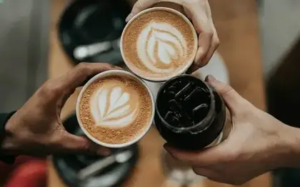 White Hot Chocolate (Grande) — Blonde Espresso