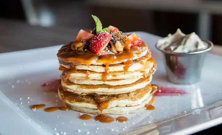 Illustrative article feature photo (free stock, not official brand photography)